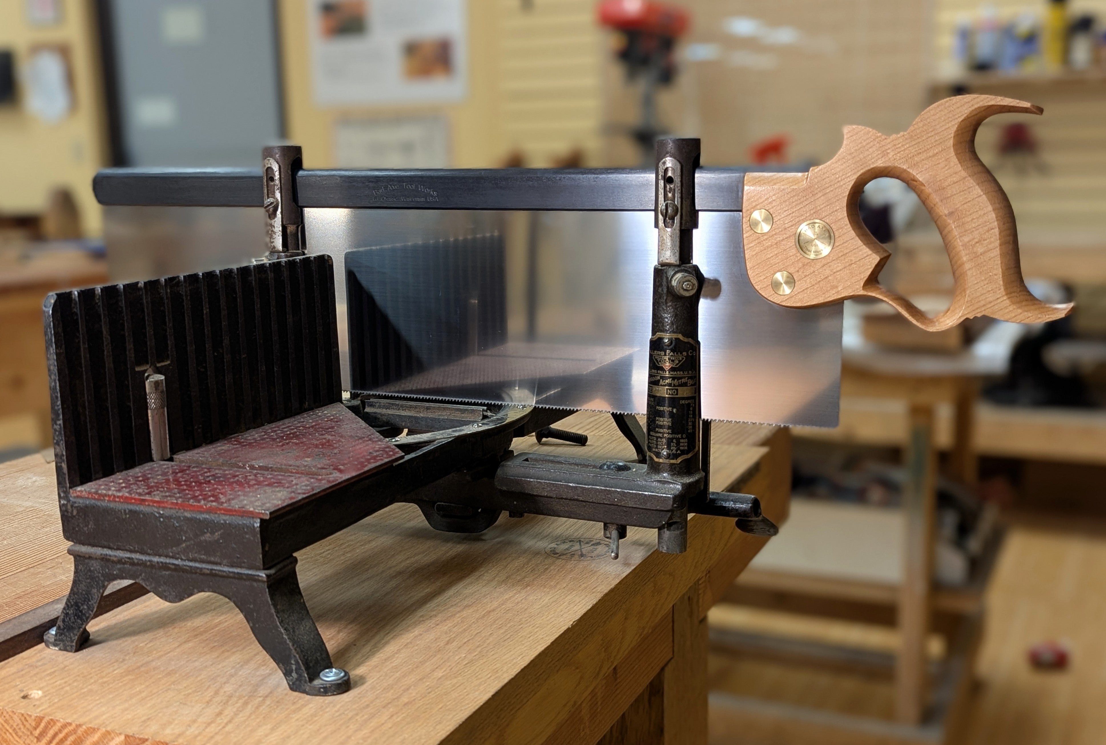 badaxetoolworks.com